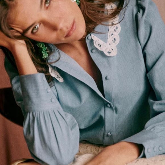 NWT Sezane Helio Shirt 100% Cotton Blouse Chambray- Size 36 or 4 US - Picture 1 of 8